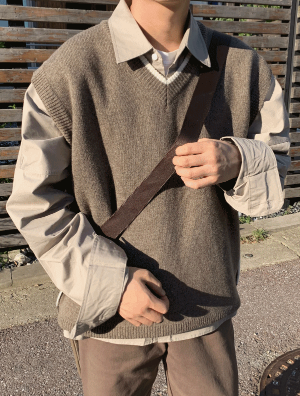 Over-fit NIF 니트조끼 (Beige)